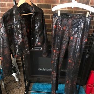 Fubu 90’s women’s 2piece suit, used : size 7/8.